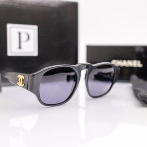 Vintage Chanel 0006 11 (Matte Black)